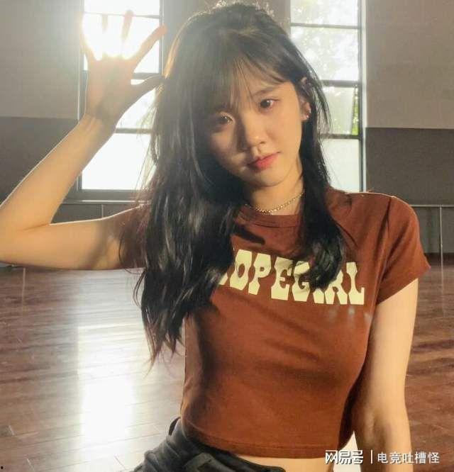 川井里予吃瓜网站,揭秘娱乐圈幕后故事，带你领略明星真实一面